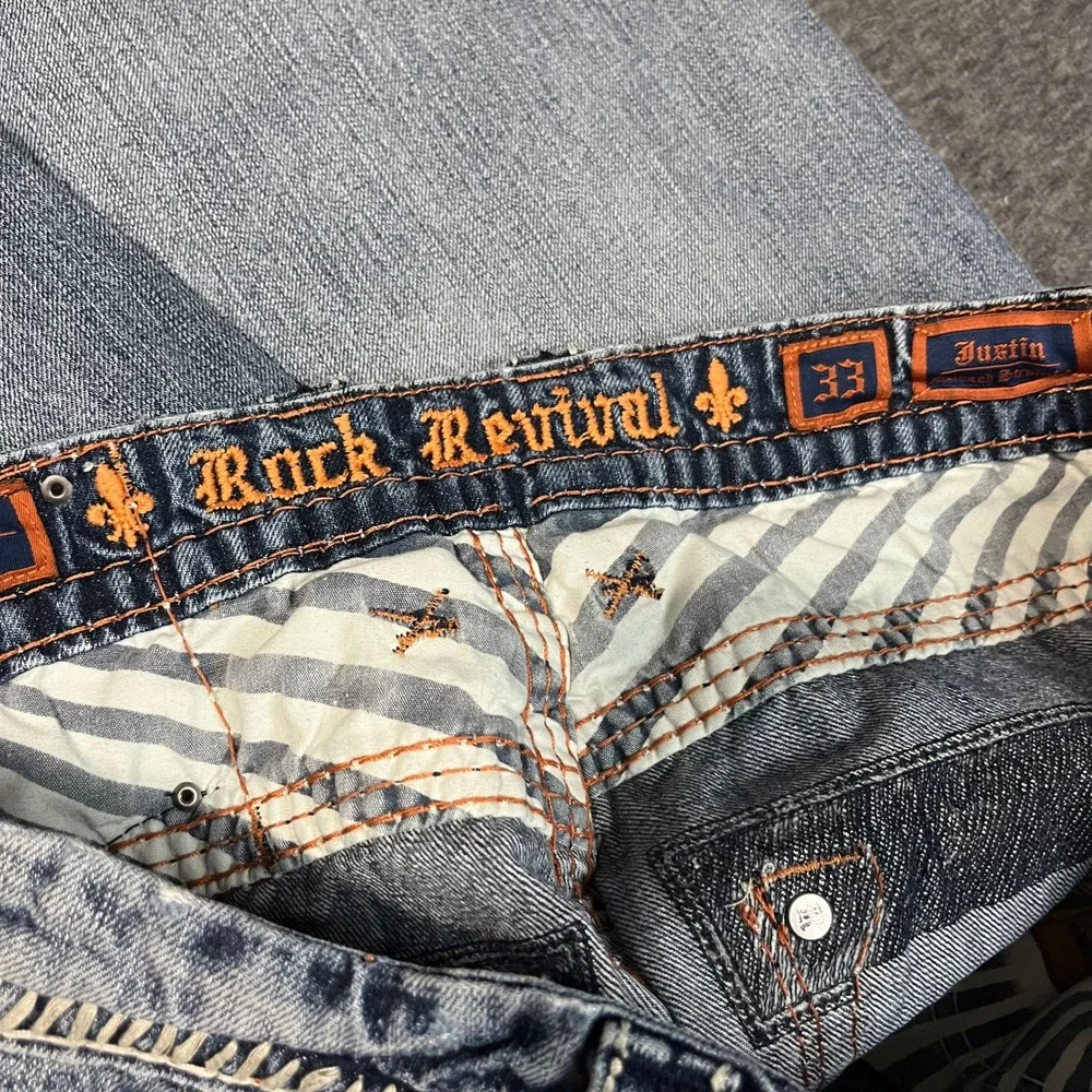 Rock Revival Justin Relaxed Straight Jeans Mens 33x35 Light Wash Distressed Y2K
